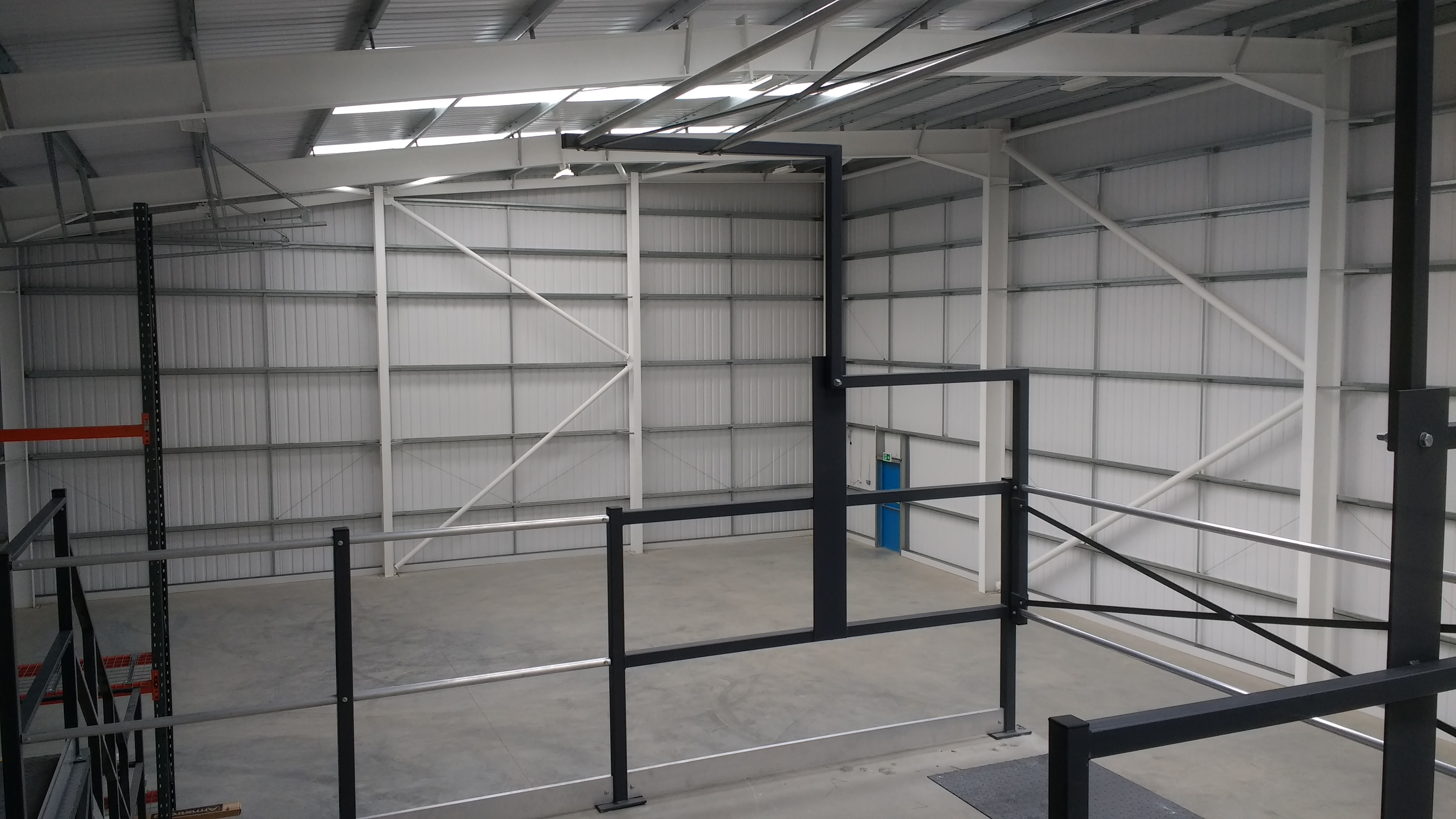 Warehouse cleaner in Medway